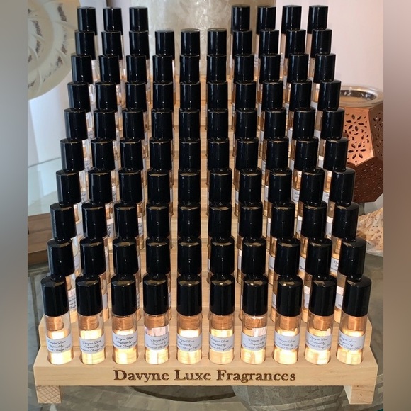 Davyne Luxe Fragrance Oil Reminiscent of Miss Dior - Picture 5 of 5